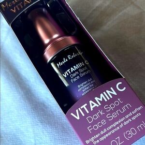 Merle Roberts Vitamin C Dark Spot Face Serum Brighten Skin Collagen Peptides